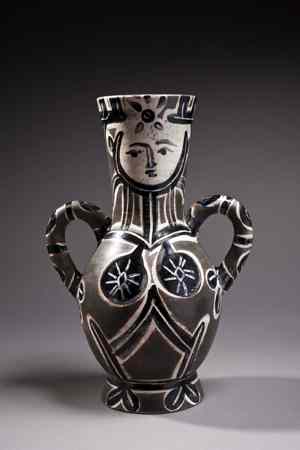 Pablo PICASSO - Vase anthropomorphe à deux anses en terre cuite peinte